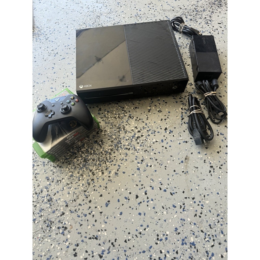 Microsoft Xbox One 500GB Console Model 1540 w/ Power Cable & Controller - TESTED